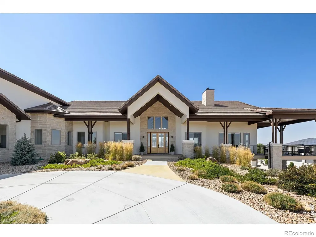6689 Asher Court Longmont CO 80503