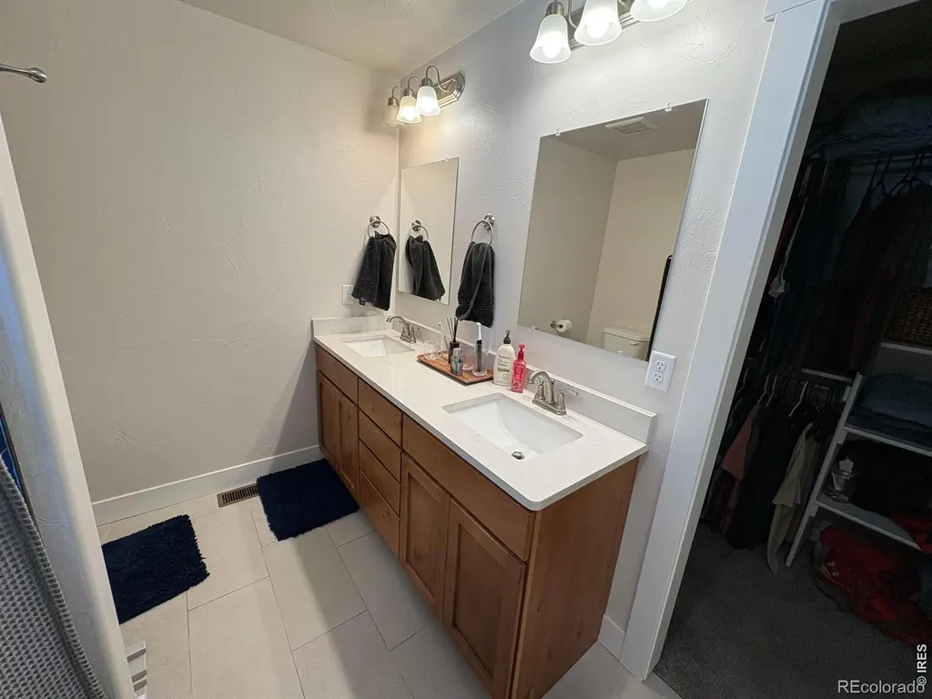 102 Seventh Avenue Wiggins CO 80654