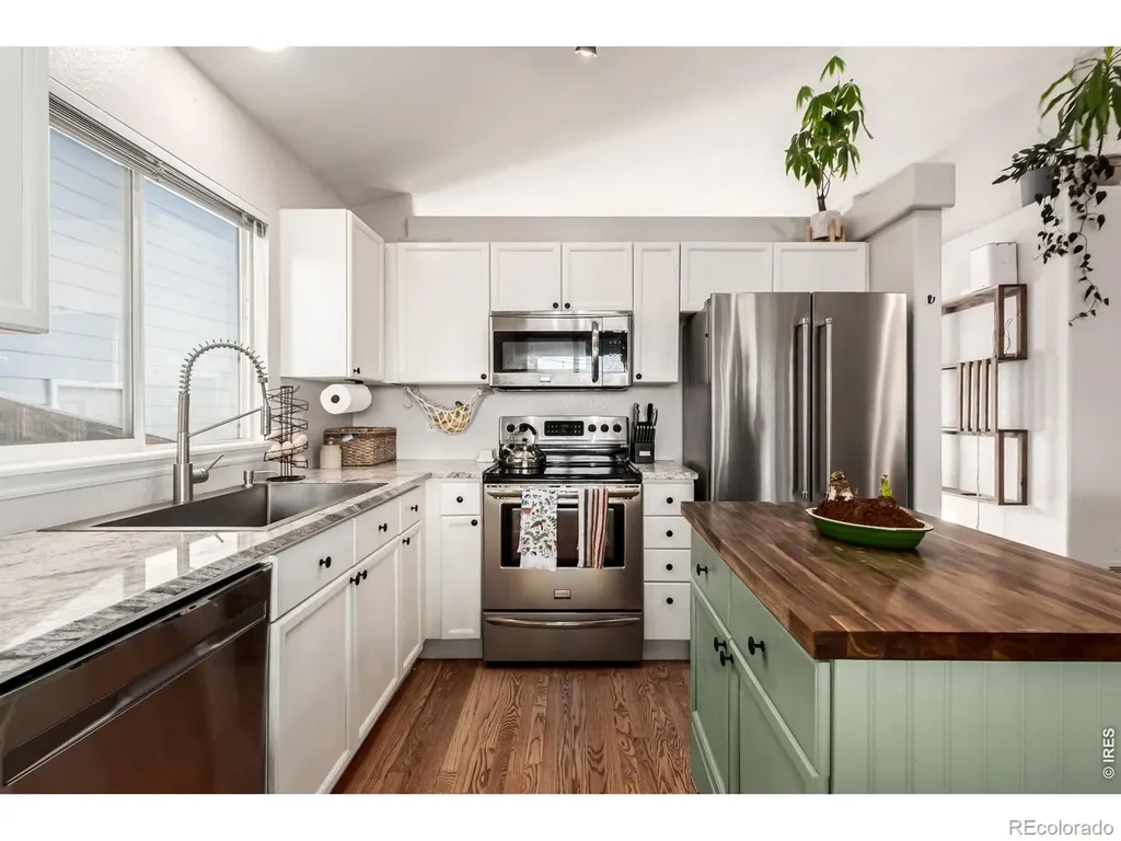 9712 Queenscliffe Drive Highlands Ranch CO 80130