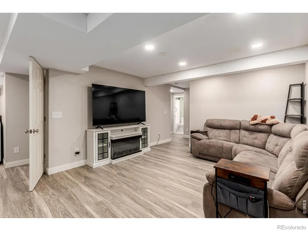 9712 Queenscliffe Drive Highlands Ranch CO 80130