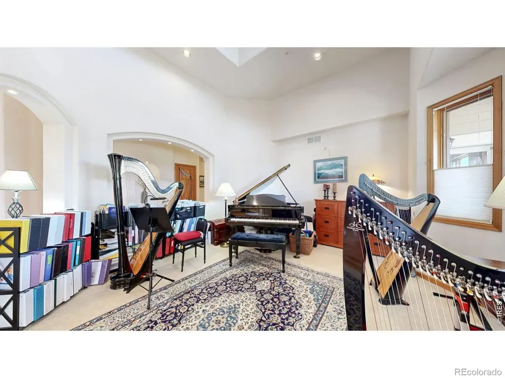 5300 Highlands Drive Longmont CO 80503