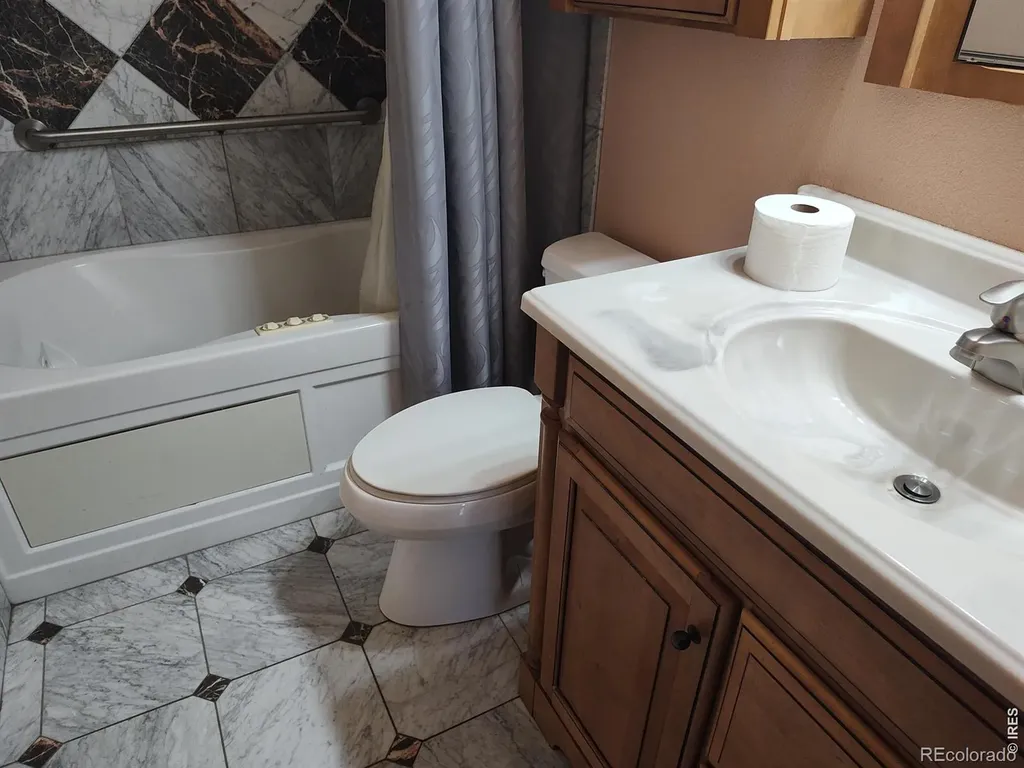 2 Forsyth Drive Longmont CO 80504
