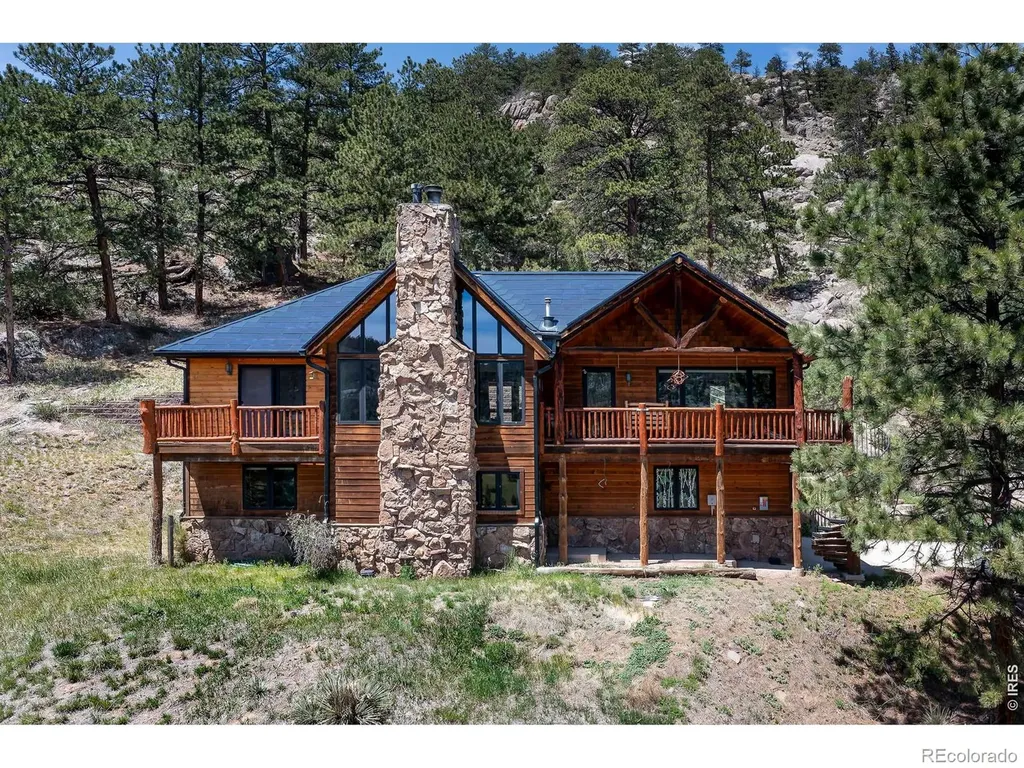 35 Cody Court Lyons CO 80540