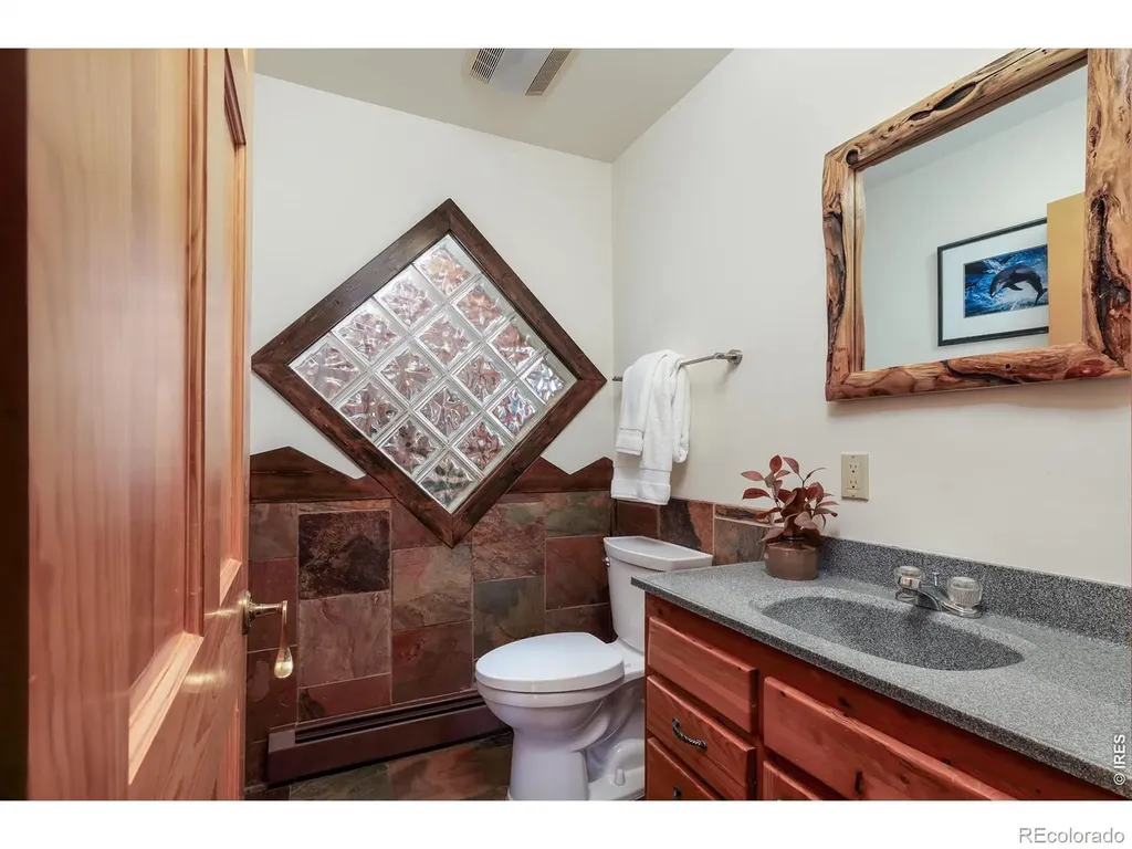 35 Cody Court Lyons CO 80540