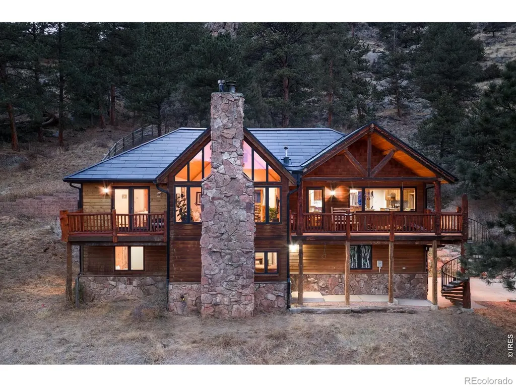 35 Cody Court Lyons CO 80540