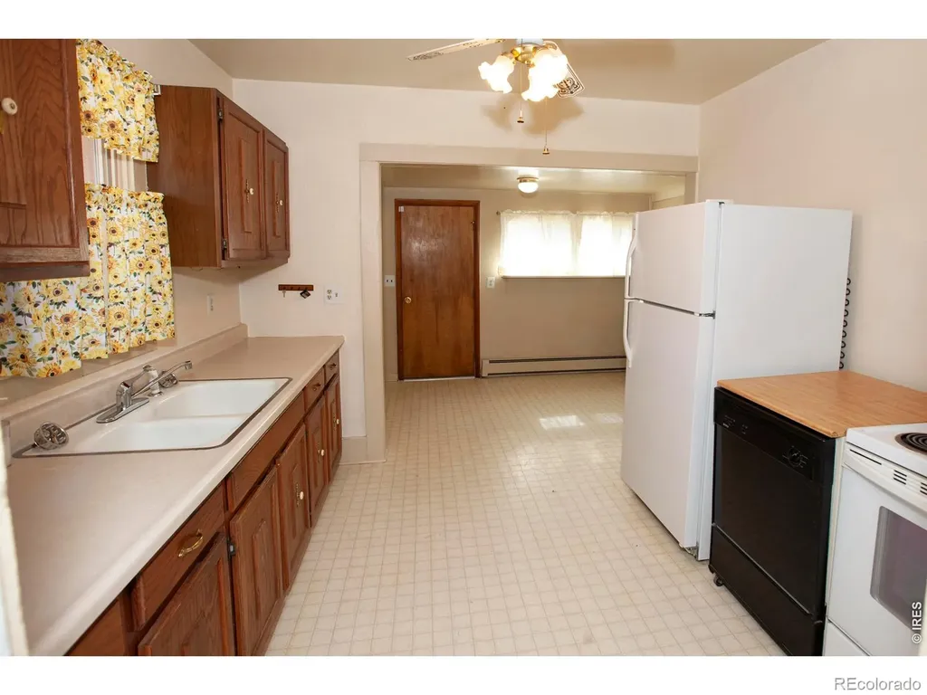323 Cleveland Street Sterling CO 80751