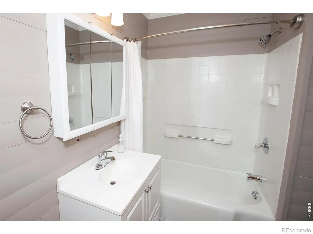 323 Cleveland Street Sterling CO 80751