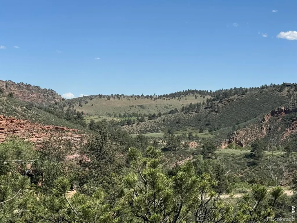 1114 & 1115 Vision Way Lyons CO 80540