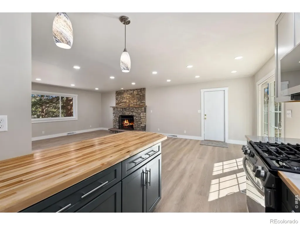 1059 Lexington Lane Estes Park CO 80517