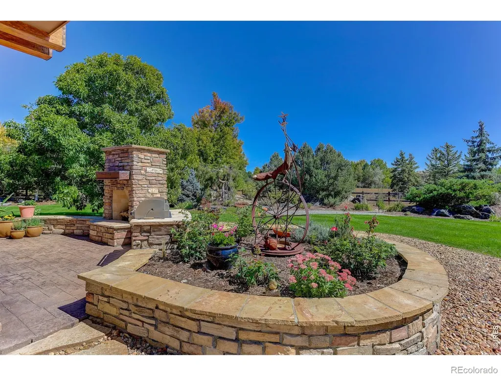 8652 Portico Lane Longmont CO 80503