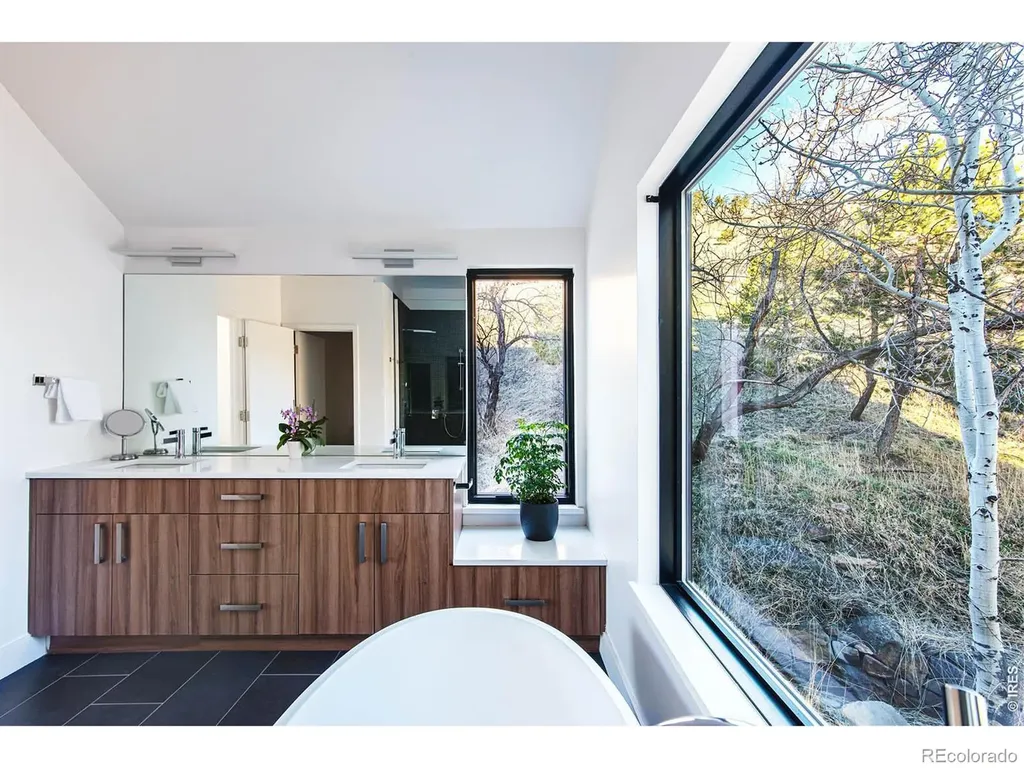 210 Cactus Court Boulder CO 80304