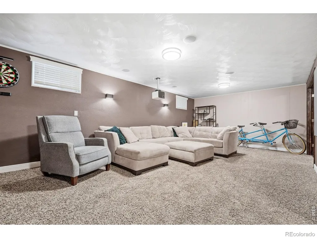 6034 S Steele Street Centennial CO 80121