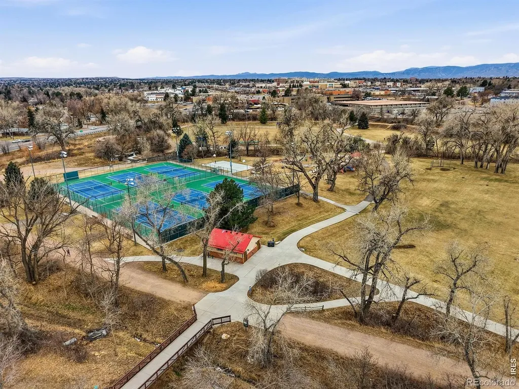6034 S Steele Street Centennial CO 80121