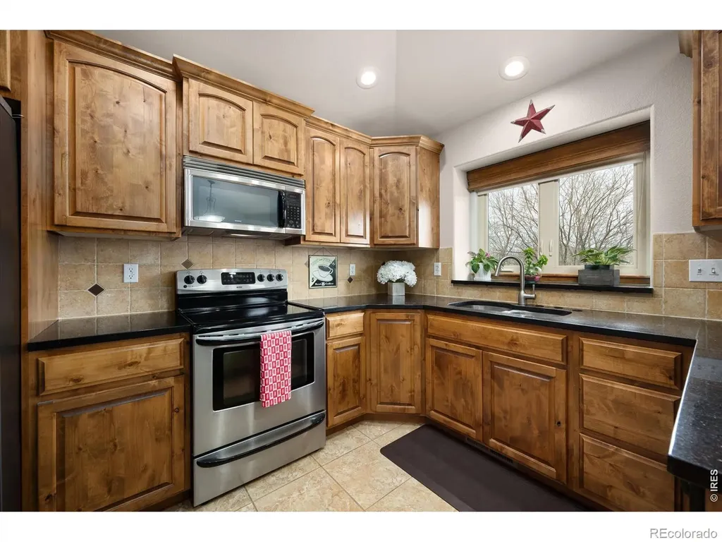 2086 Cape Hatteras Drive Windsor CO 80550