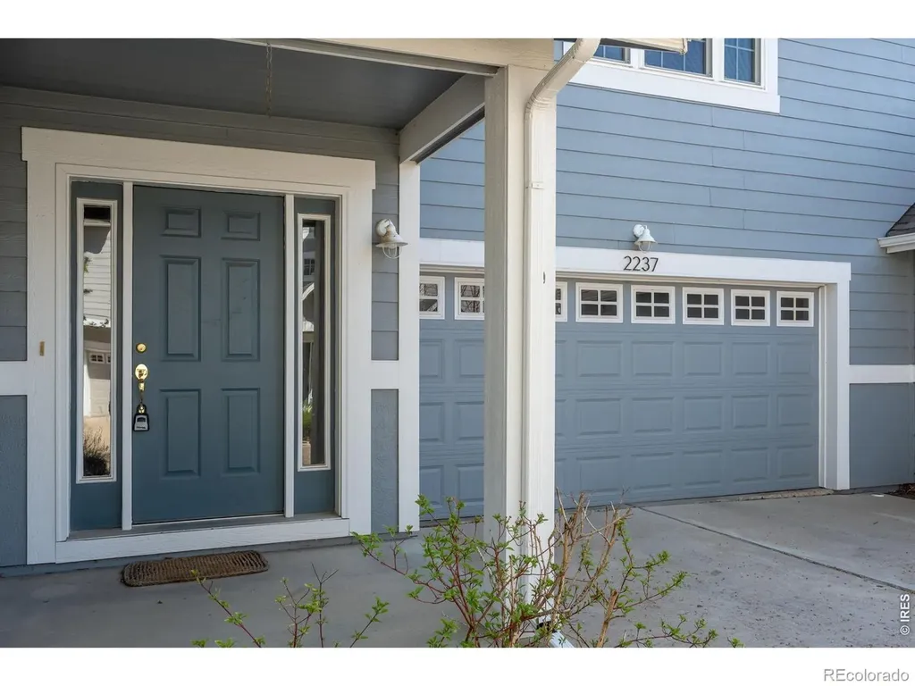 2237 Watersong Circle Longmont CO 80504