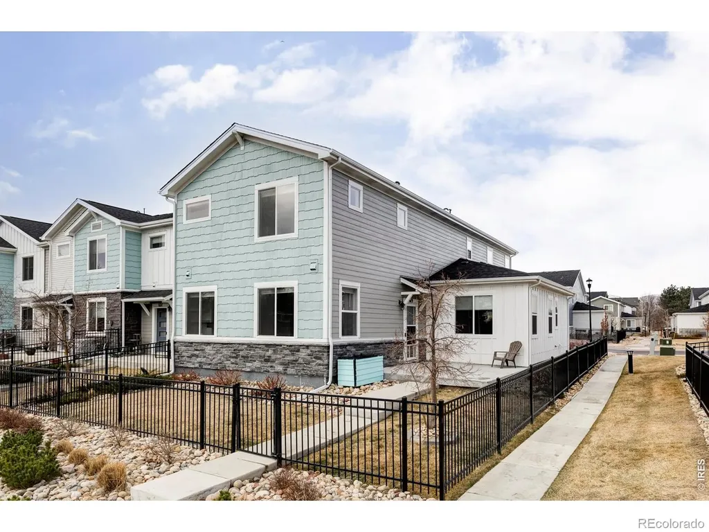 619 Stonebridge Drive Longmont CO 80503