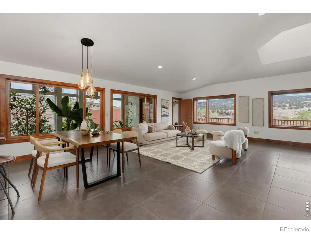 108 Lonestar Road Lyons CO 80540