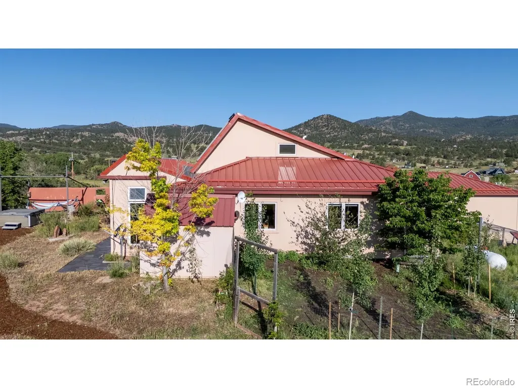 108 Lonestar Road Lyons CO 80540