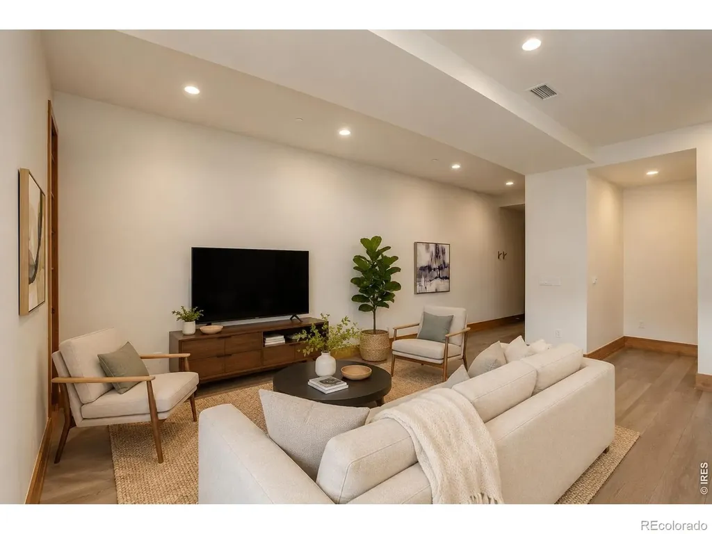 1077 Canyon Boulevard Boulder CO 80302