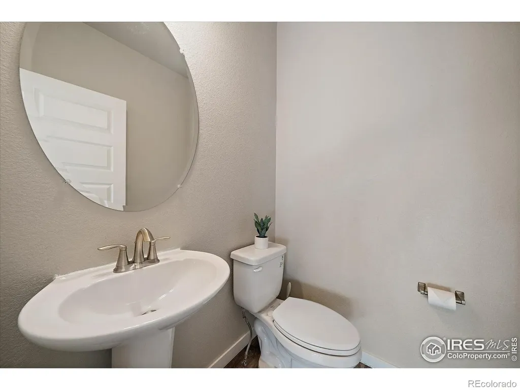 118 Chipeta Way Lochbuie CO 80603