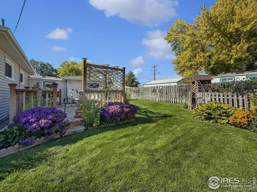 327 E Emerson Street Holyoke CO 80734