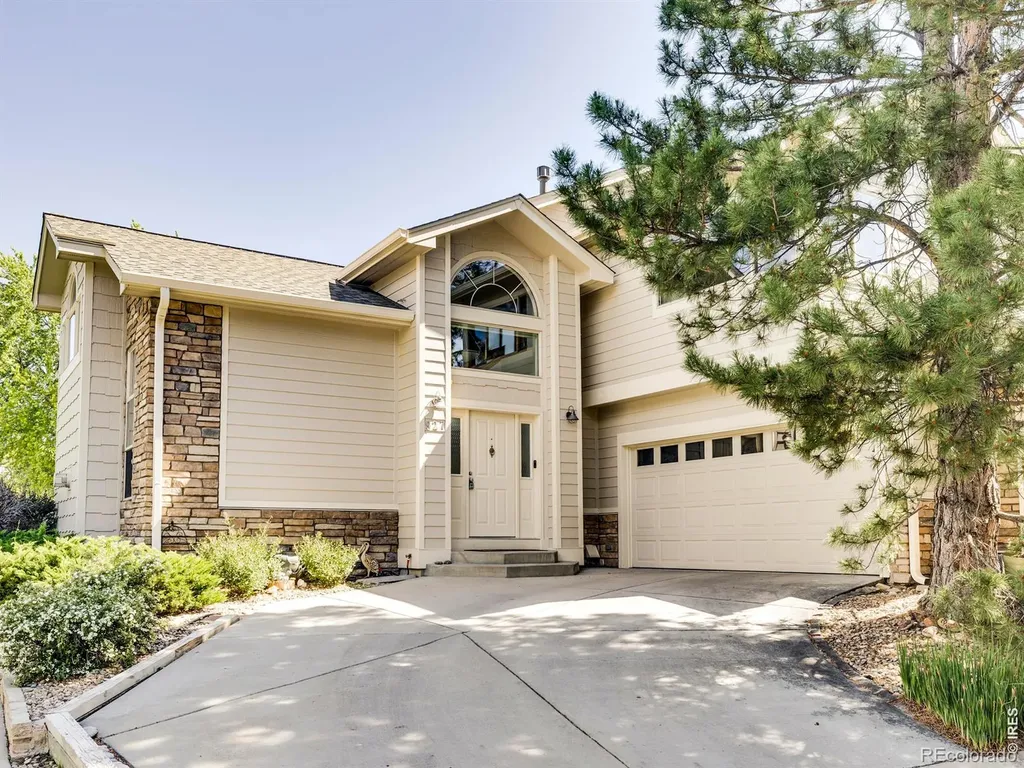 927 Hover Ridge Circle Longmont CO 80501
