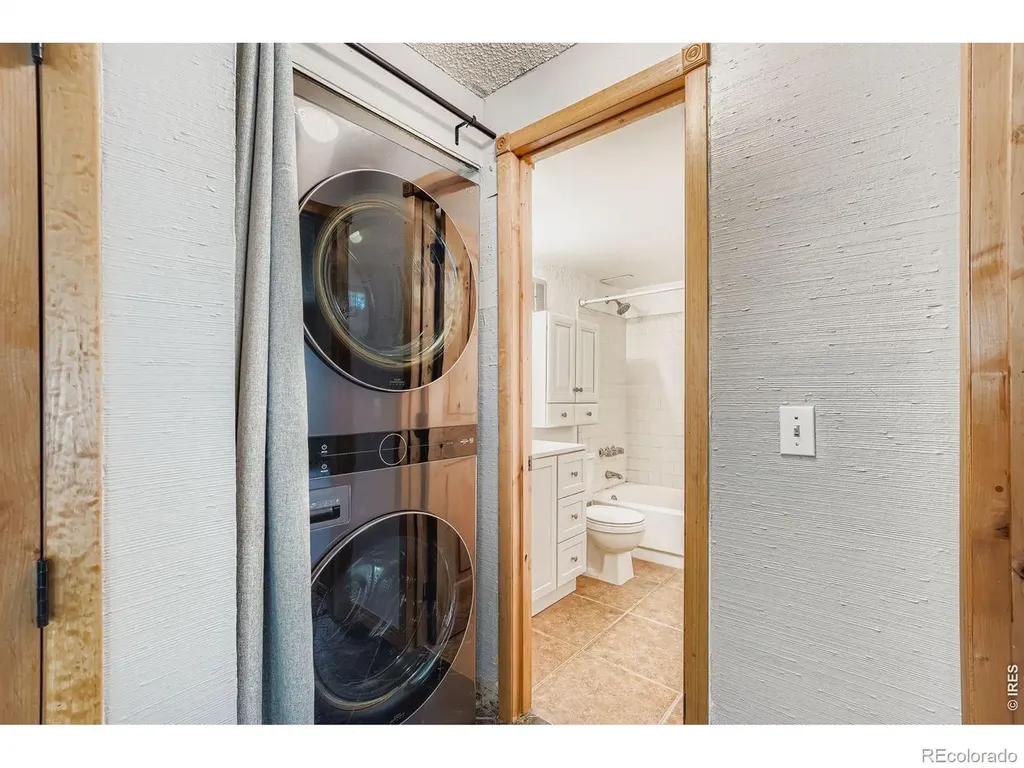 2469 S Xanadu Way Aurora CO 80014