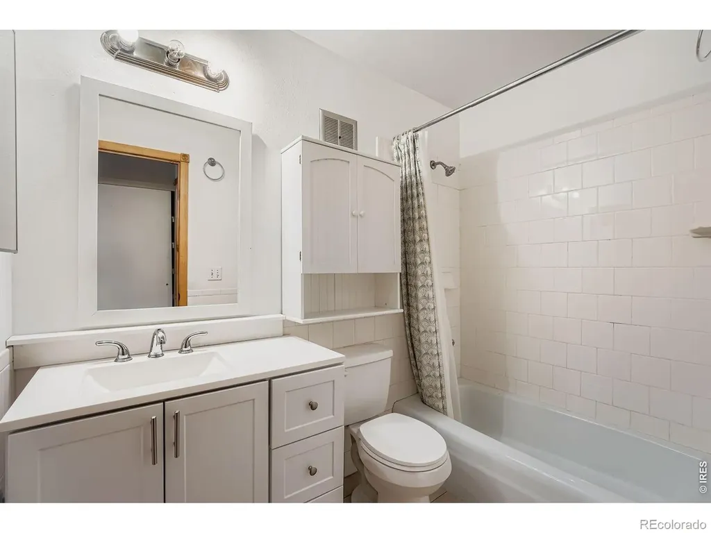 2469 S Xanadu Way Aurora CO 80014
