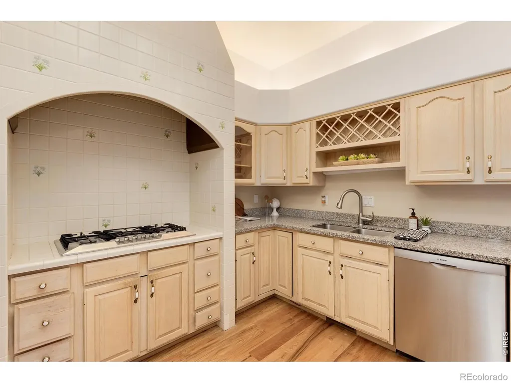 142 Meadowlook Way Boulder CO 80304