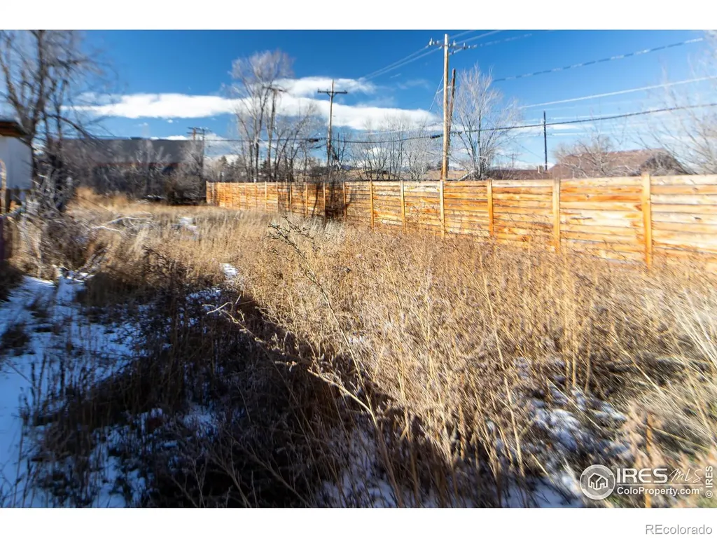 927 S Yates Street Denver CO 80219