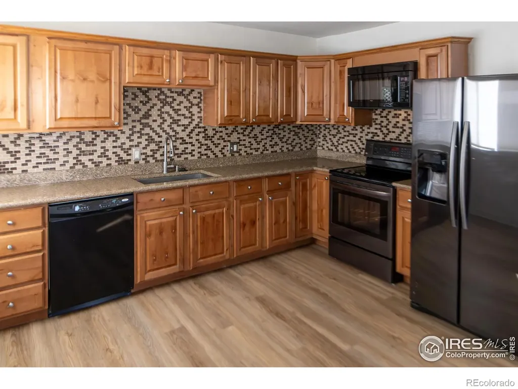 927 S Yates Street Denver CO 80219