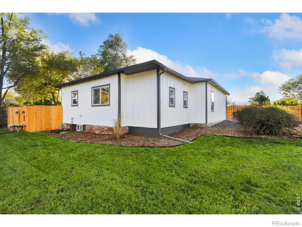 437 Clover Lane Fort Collins CO 80521