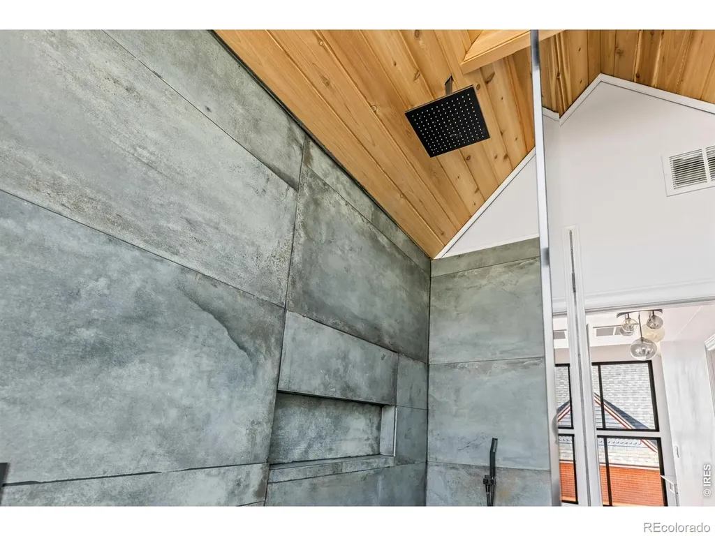 946 Portland Place Boulder CO 80304