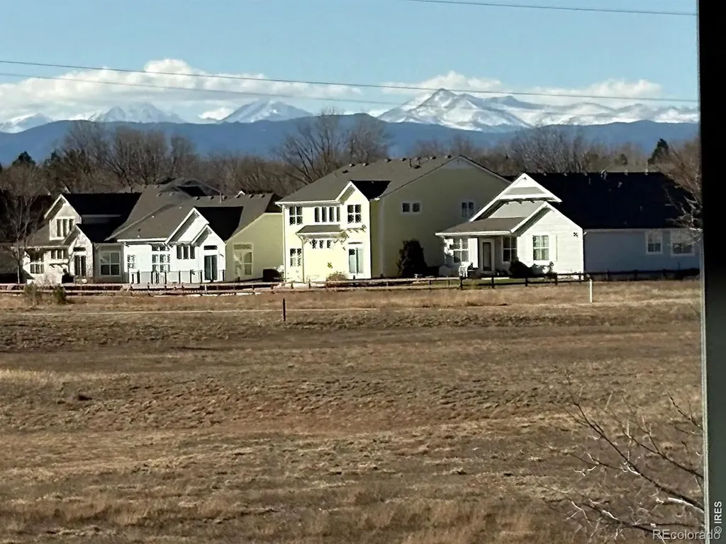 527 Deerwood Drive Longmont CO 80504
