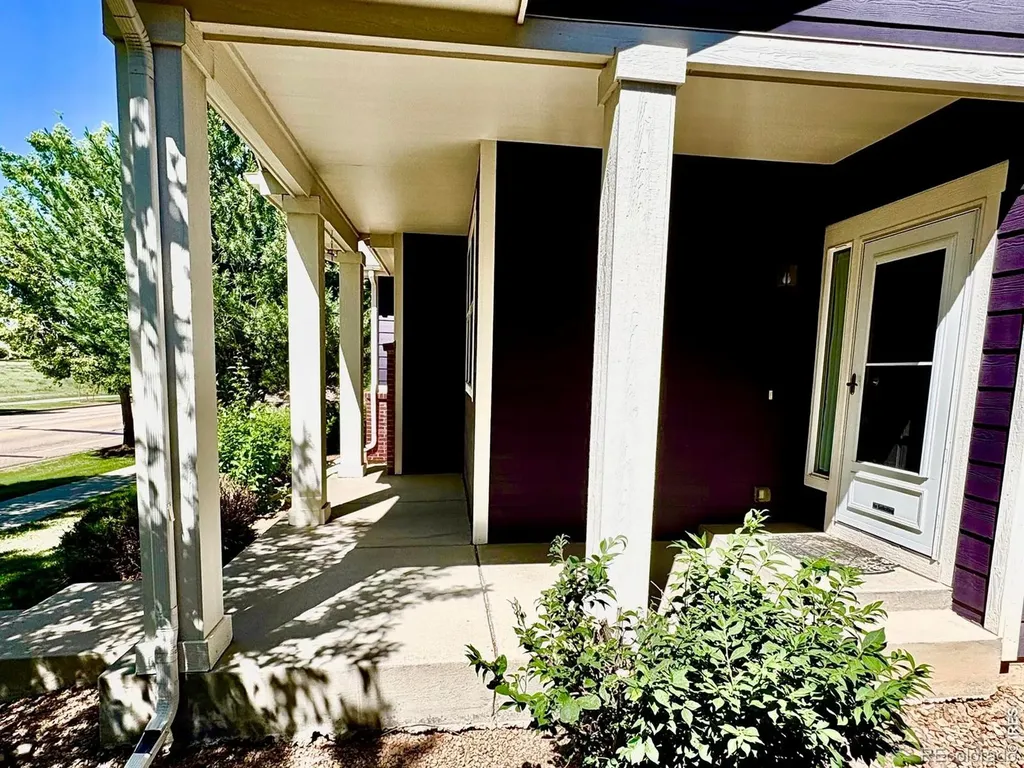 527 Deerwood Drive Longmont CO 80504