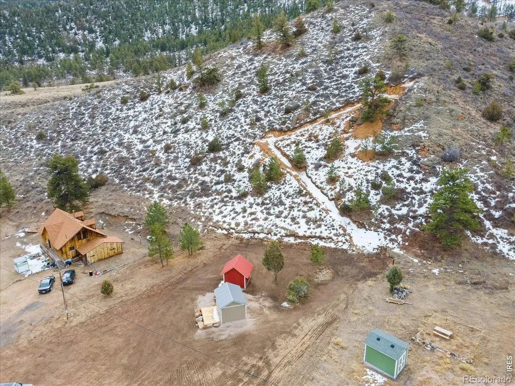 59 W Rustic Road Bellvue CO 80512