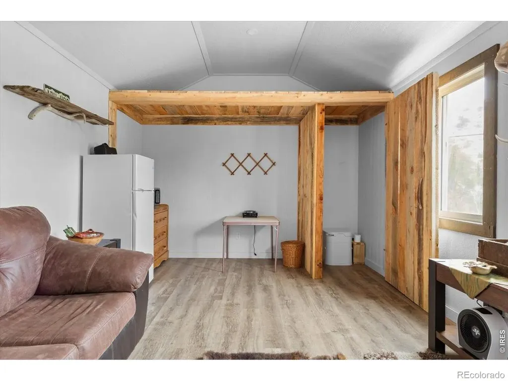 59 W Rustic Road Bellvue CO 80512