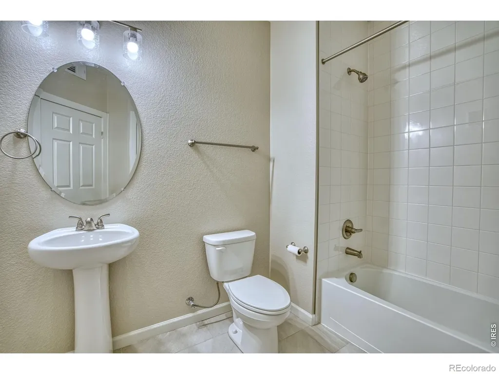 2417 Calais Drive Longmont CO 80504