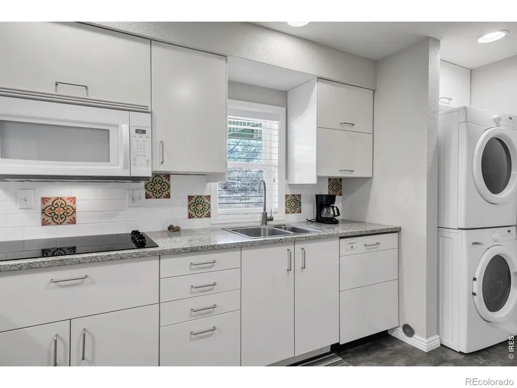 4057 Niblick Drive Longmont CO 80503