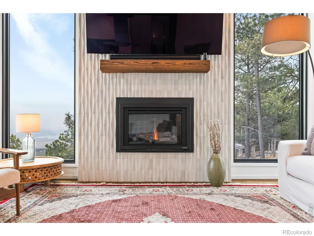 93 Hawk Lane Boulder CO 80304