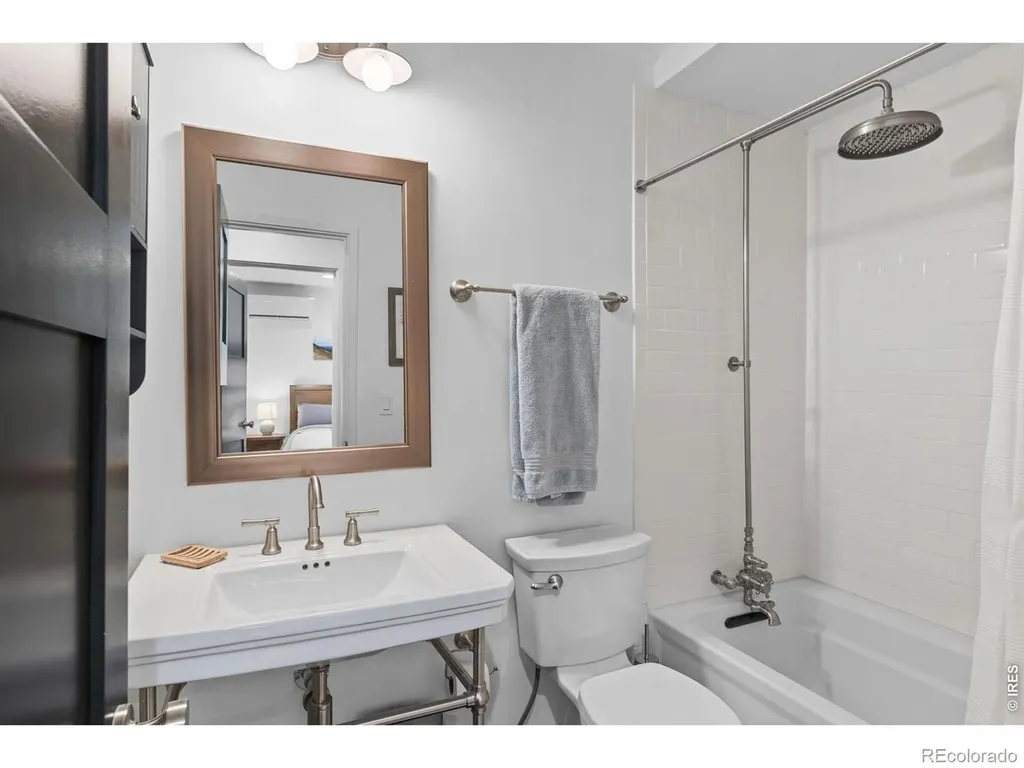 93 Hawk Lane Boulder CO 80304