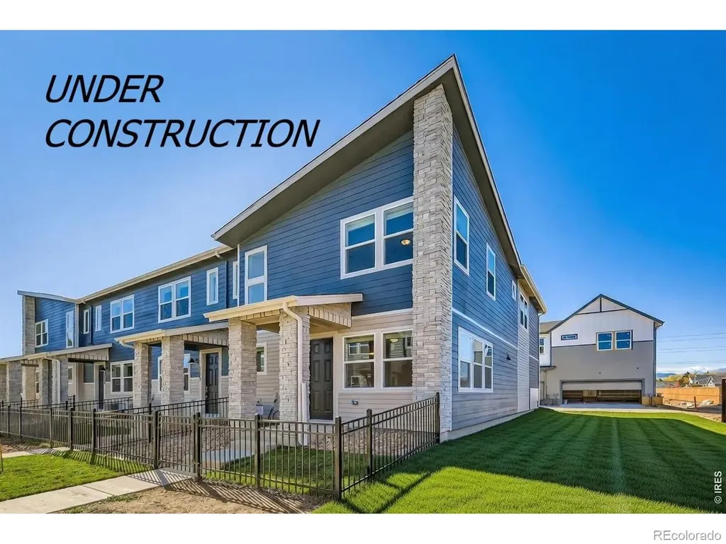 2817 Bear Springs Circle Longmont CO 80503