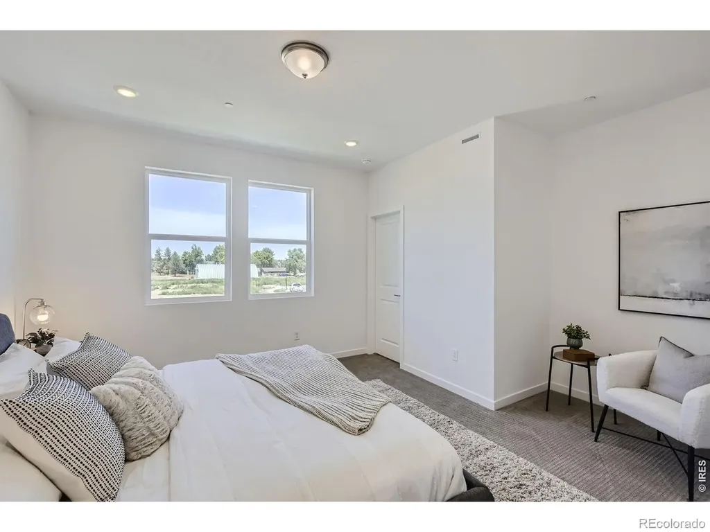 2817 Bear Springs Circle Longmont CO 80503