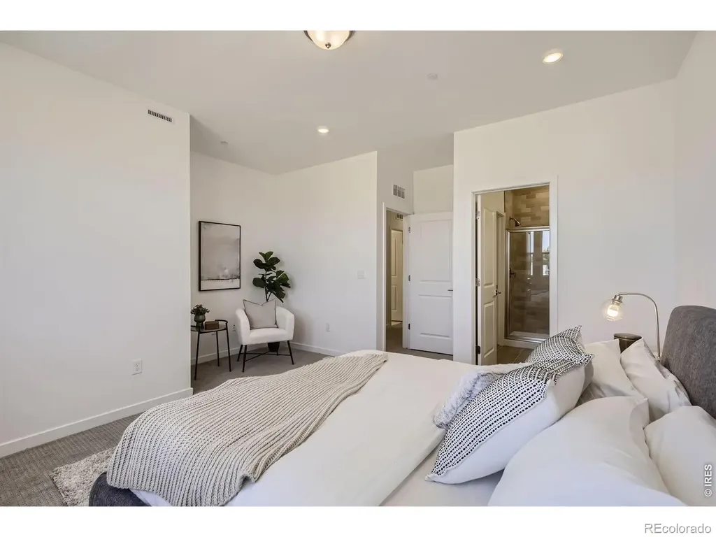 2817 Bear Springs Circle Longmont CO 80503