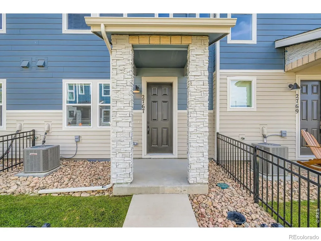 2817 Bear Springs Circle Longmont CO 80503