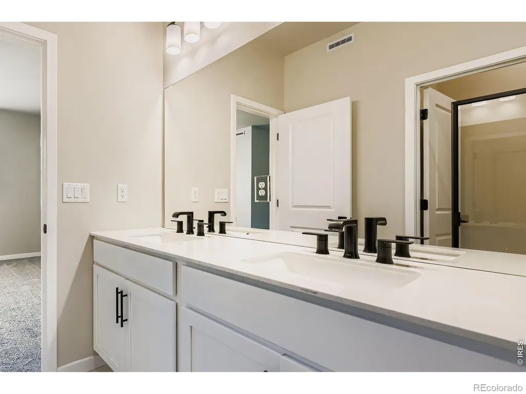 2819 Bear Springs Circle Longmont CO 80503