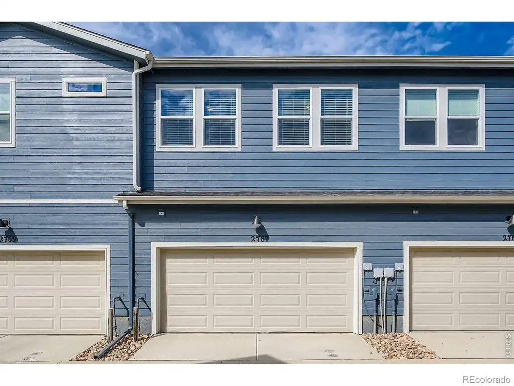 2819 Bear Springs Circle Longmont CO 80503