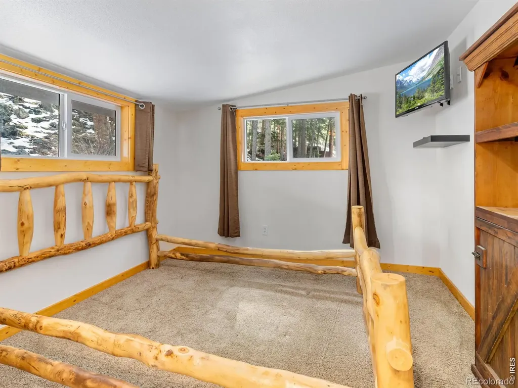 3143 Riverside Drive Lyons CO 80540