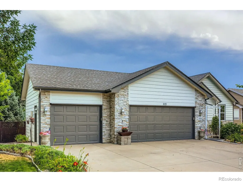 1121 Country Acres Court Johnstown CO 80534