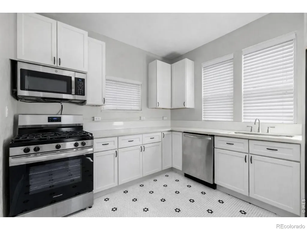 3968 N Steele Street Denver CO 80205